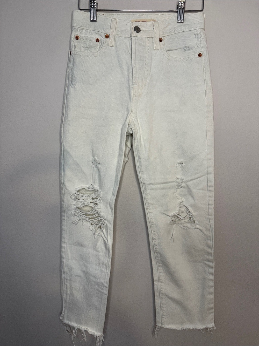 Levi's Premium Wedgie Straight Distressed White Jeans Raw Hem 25 | [PH0731]